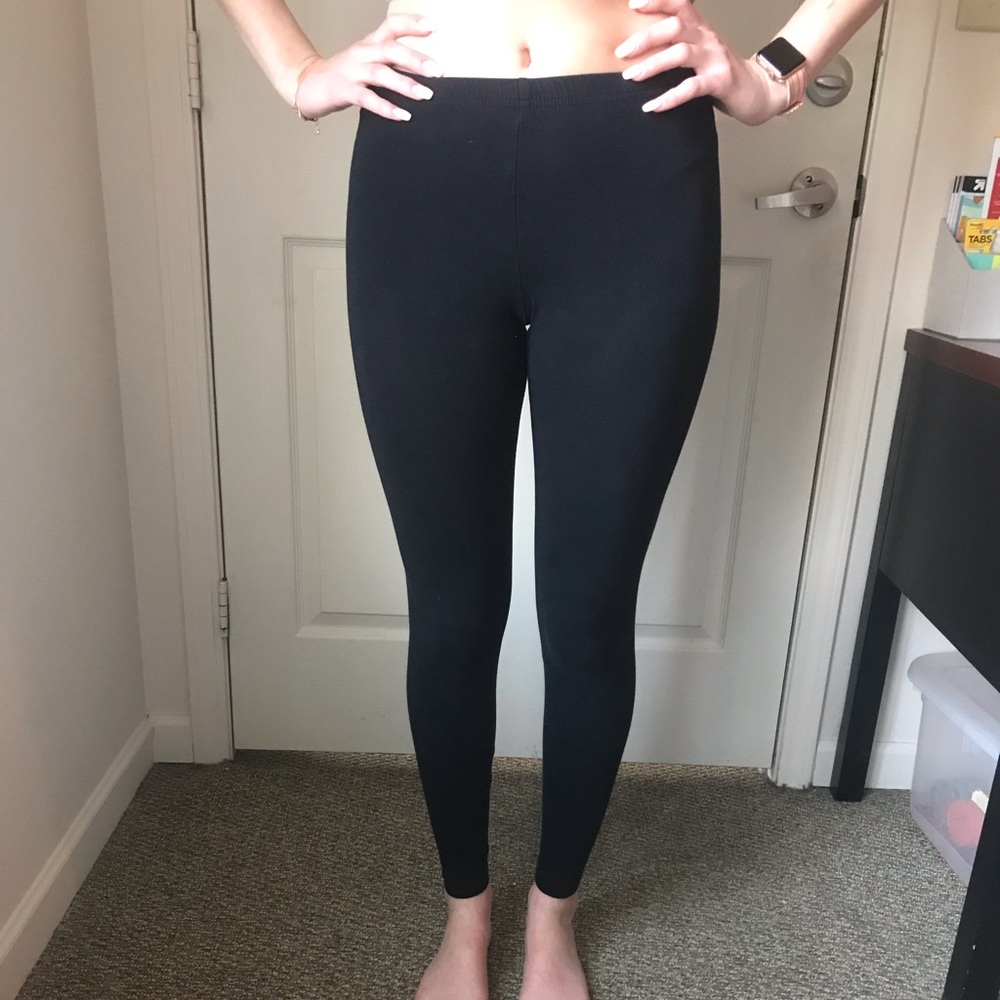 Black leggings